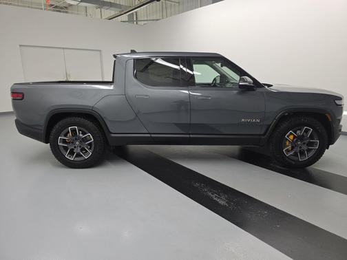 2023 Rivian R1T Adventure Quad Motor Large Pack