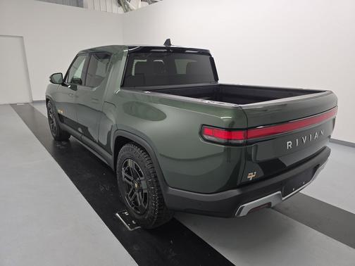 2023 Rivian R1T Adventure Package