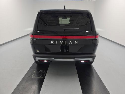 2022 Rivian R1S Launch Edition