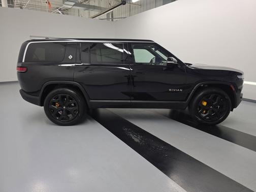 2022 Rivian R1S Launch Edition