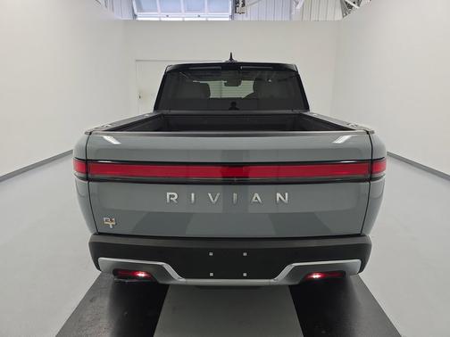 2023 Rivian R1T Adventure Package