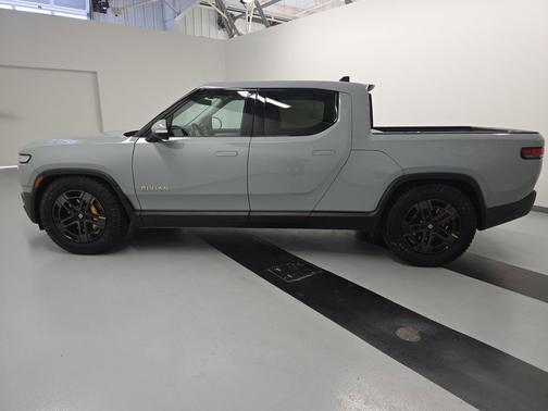2023 Rivian R1T Adventure Package