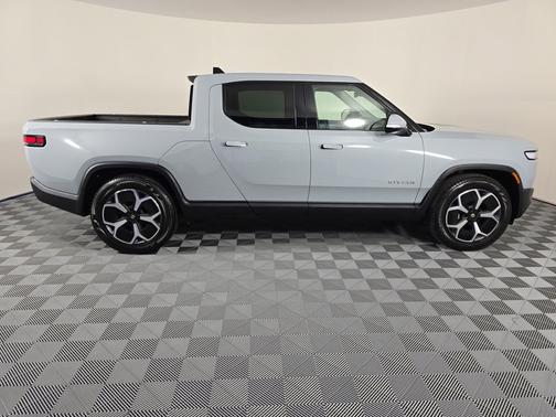 2024 Rivian R1T Adventure Package