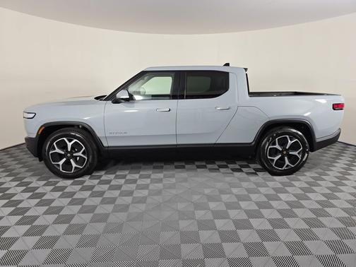 2024 Rivian R1T Adventure Package