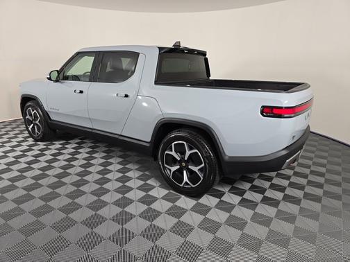 2024 Rivian R1T Adventure Package