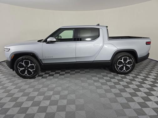 2024 Rivian R1T Adventure Package