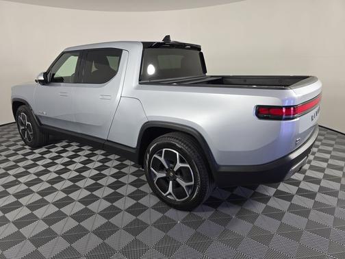 2024 Rivian R1T Adventure Package
