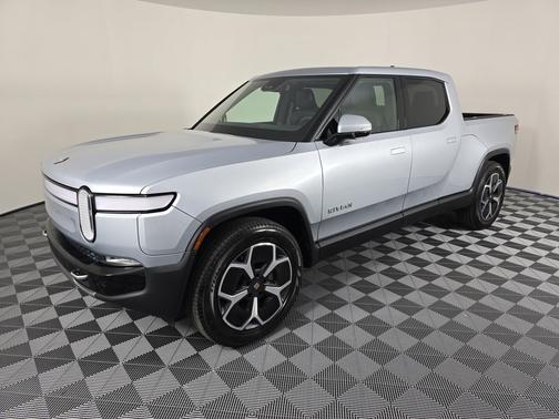 2024 Rivian R1T Adventure Package