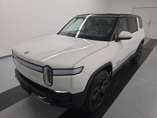 2024 Rivian R1S Adventure Quad Motor Large Pack
