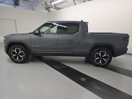2022 Rivian R1T Adventure
