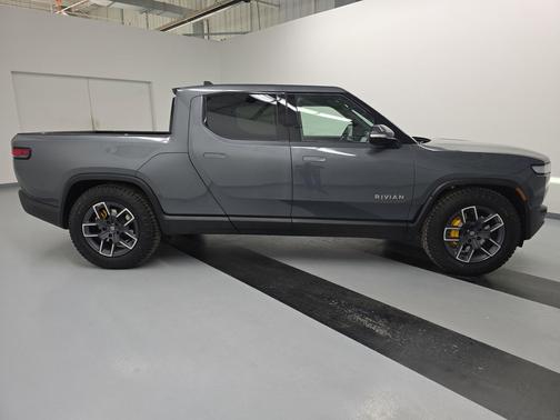 2022 Rivian R1T Adventure