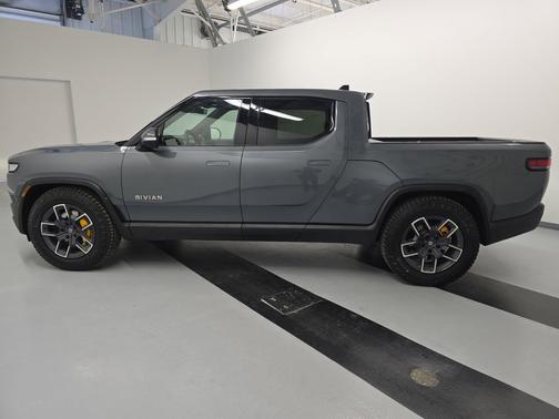 2022 Rivian R1T Adventure