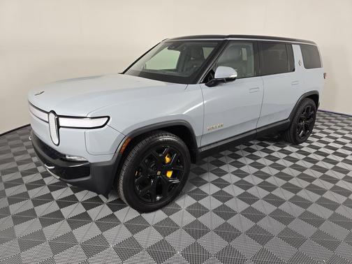 2022 Rivian R1S Launch Edition