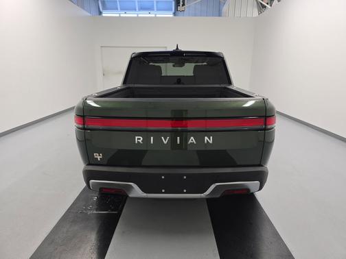 2023 Rivian R1T Adventure Quad Motor Large Pack