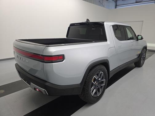 2023 Rivian R1T Adventure Quad Motor Large Pack