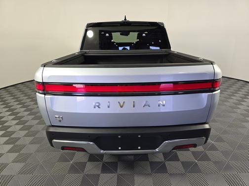 2024 Rivian R1T Adventure Package