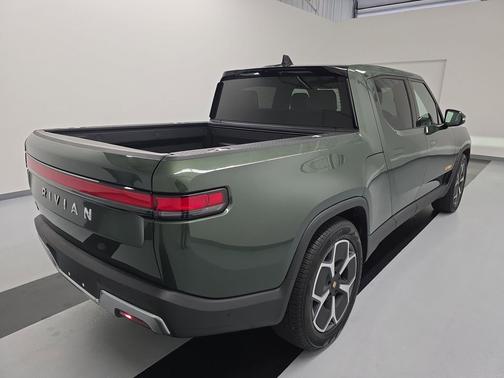 2023 Rivian R1T Adventure Package