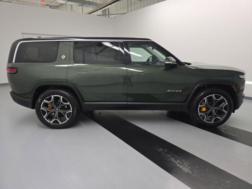 2023 Rivian R1S Launch Edition