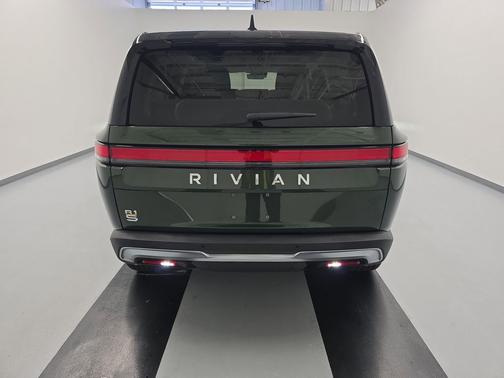 2023 Rivian R1S Launch Edition