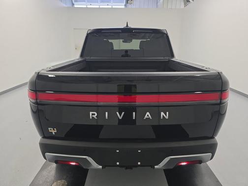 2022 Rivian R1T Adventure