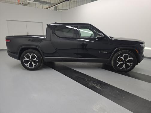 2022 Rivian R1T Adventure
