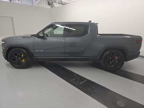 2023 Rivian R1T Adventure Quad Motor Large Pack