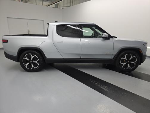 2022 Rivian R1T Adventure