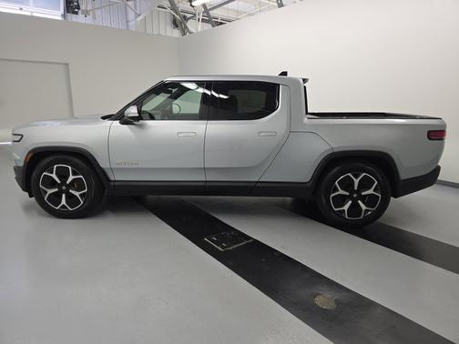 2022 Rivian R1T Adventure