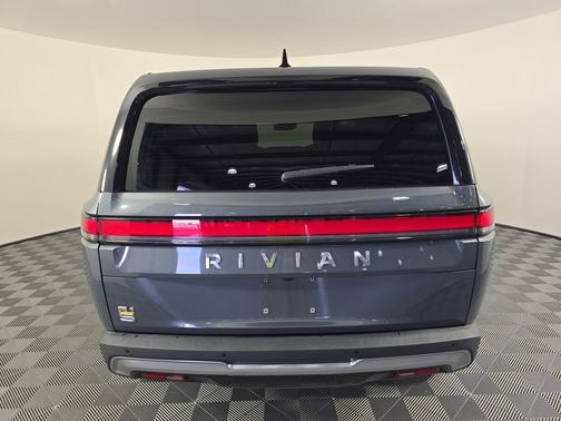 2022 Rivian R1S Launch Edition