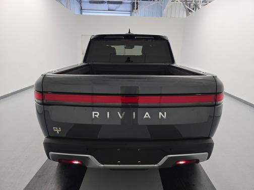 2022 Rivian R1T Adventure