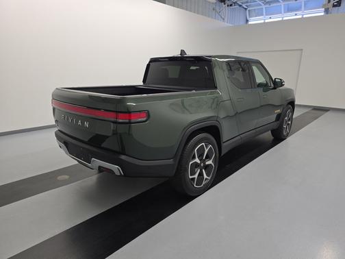 2022 Rivian R1T Adventure