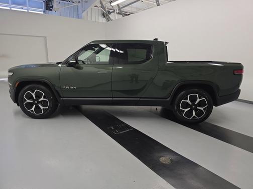2022 Rivian R1T Adventure