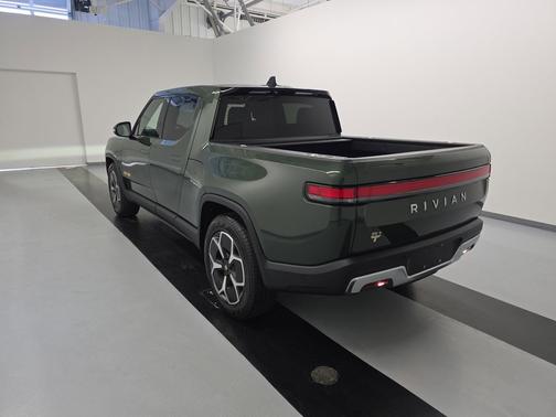 2022 Rivian R1T Adventure