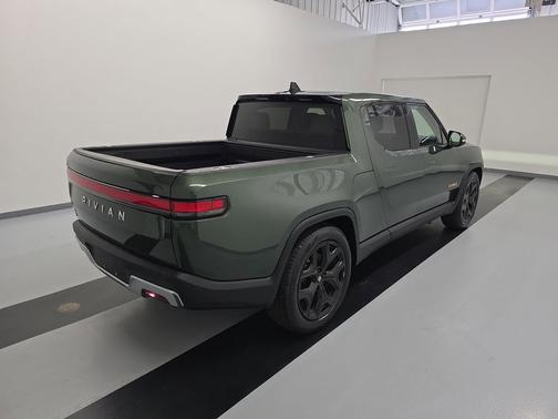 2023 Rivian R1T Adventure Quad Motor Large Pack