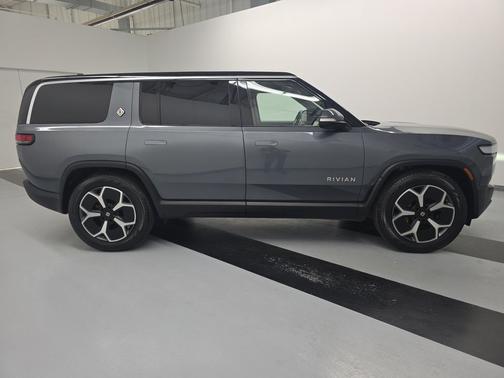 El Cap Granite 2023 Rivian R1S Adventure
