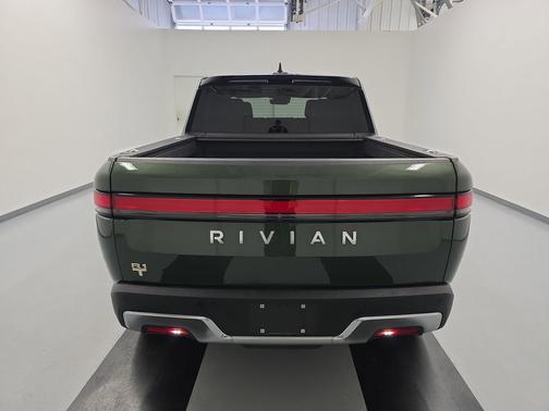 2022 Rivian R1T Adventure