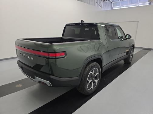 2022 Rivian R1T Adventure