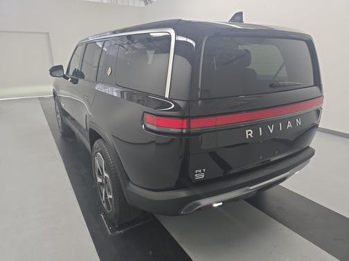 Midnight 2024 Rivian R1S Adventure Package