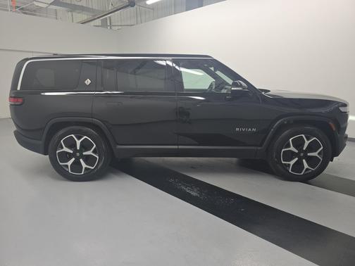 Midnight 2024 Rivian R1S Adventure Package