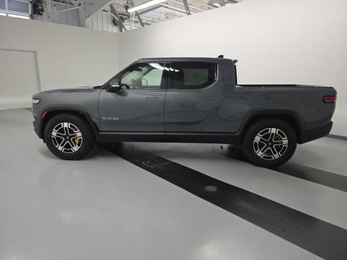 2023 Rivian R1T Adventure Quad Motor Large Pack