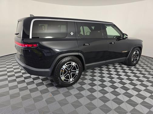 2022 Rivian R1S Launch Edition