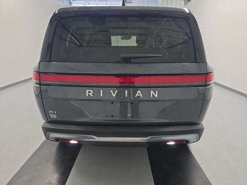 El Cap Granite 2024 Rivian R1S Adventure Package