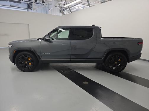 2023 Rivian R1T Adventure Quad Motor Large Pack