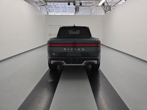2023 Rivian R1T Adventure Quad Motor Large Pack