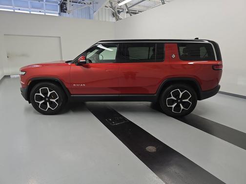 2023 Rivian R1S Launch Edition