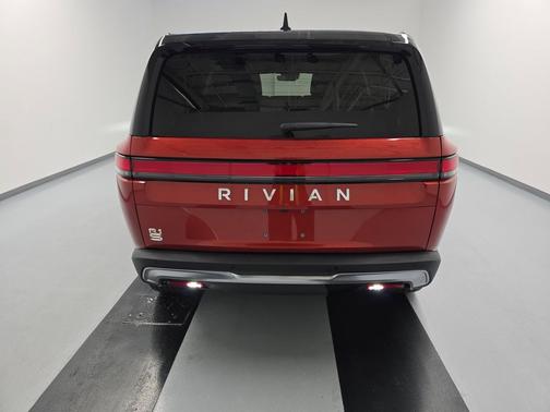 2023 Rivian R1S Launch Edition