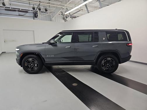 El Cap Granite 2024 Rivian R1S Adventure Package