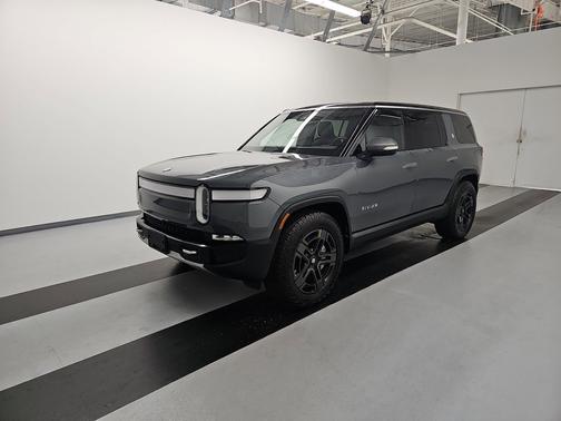 El Cap Granite 2024 Rivian R1S Adventure Package