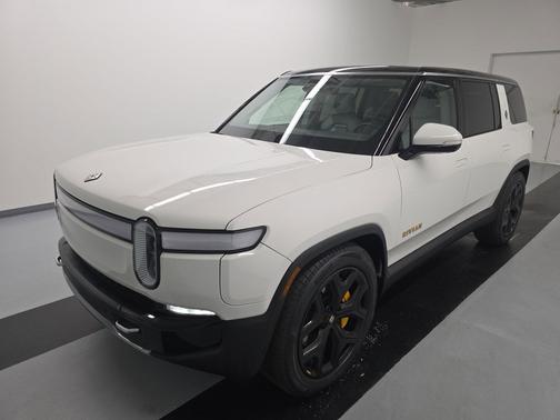 2024 Rivian R1S Adventure Quad Motor Large Pack