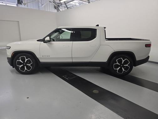 2022 Rivian R1T Adventure